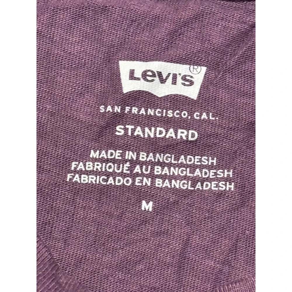 Levi's Mens Standard Pocket T-Shirt Purple Solid Basic Tee M 19342-0278